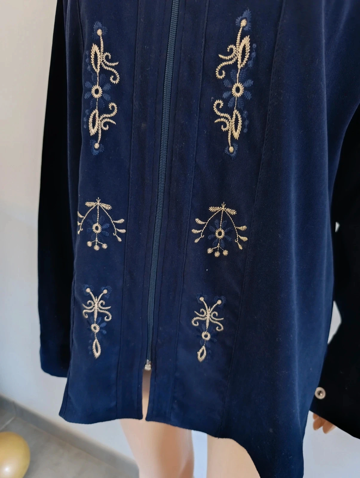 Veste femme bleu marine brodée – Taille XL – Zippée – Style vintage – photo 5